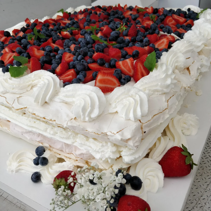 Pavlova z musem mascarpone i lemon card